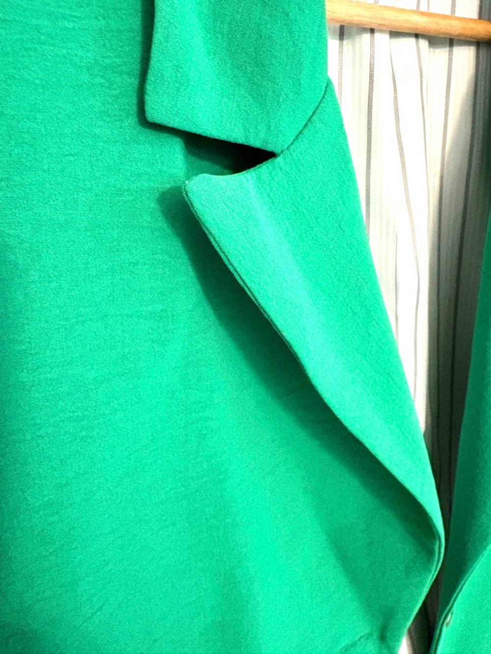 Bonobos Green Cropped Blazer - Picture 4 of 4